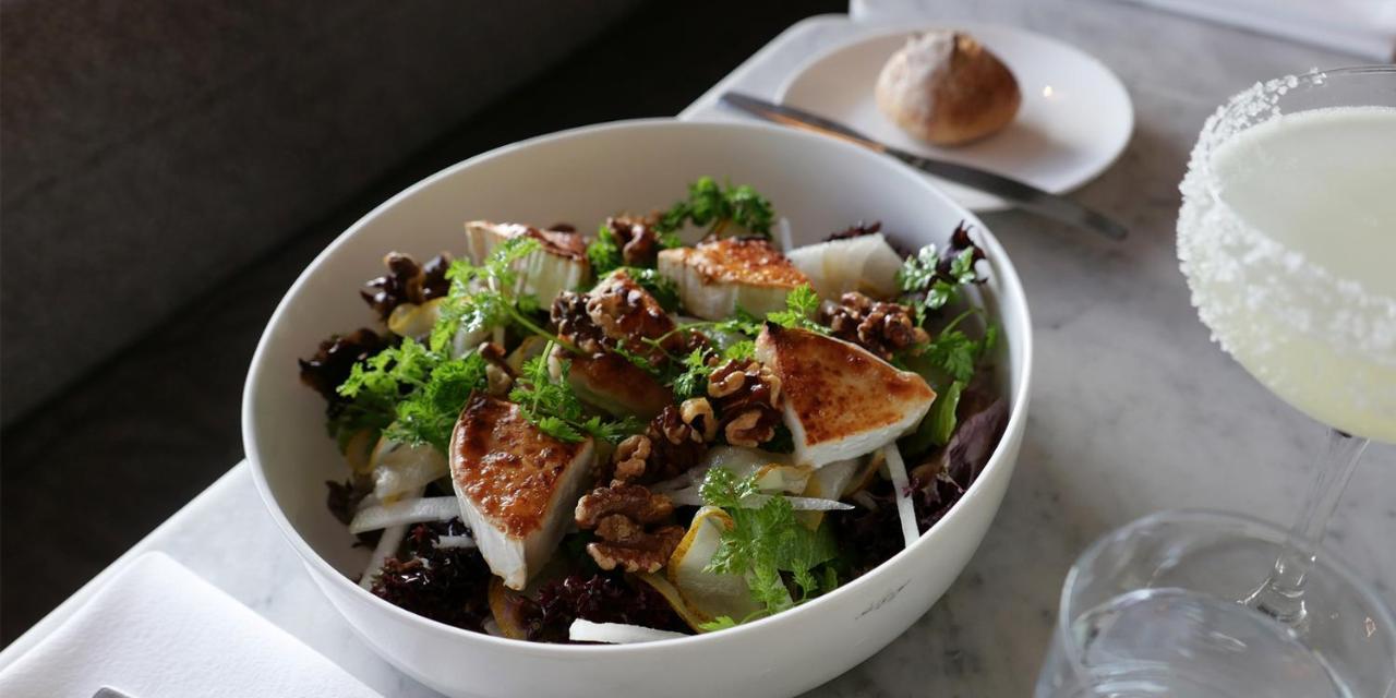 Hotel Diplomat Стокхолм Екстериор снимка A salad with haloumi cheese
