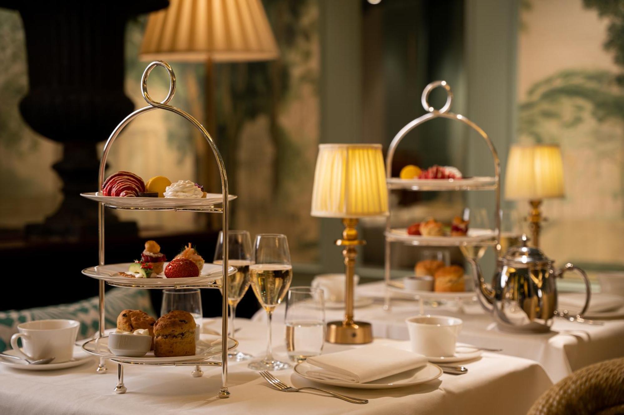 Hotel Diplomat Стокхолм Екстериор снимка Afternoon tea at the Ritz